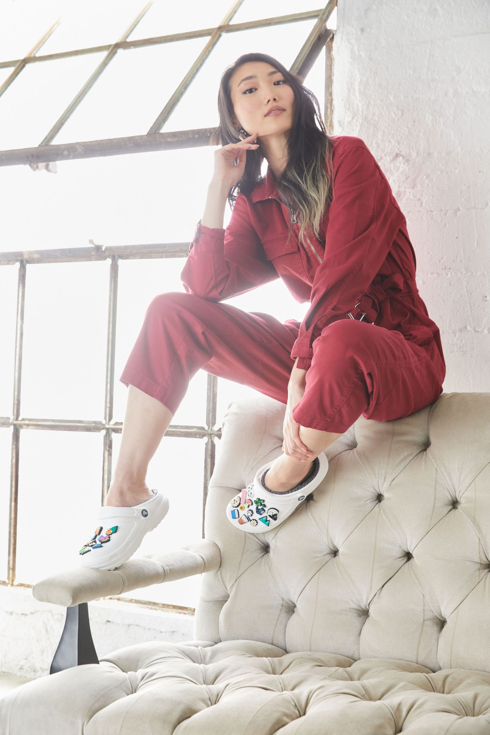 classic lined clog white